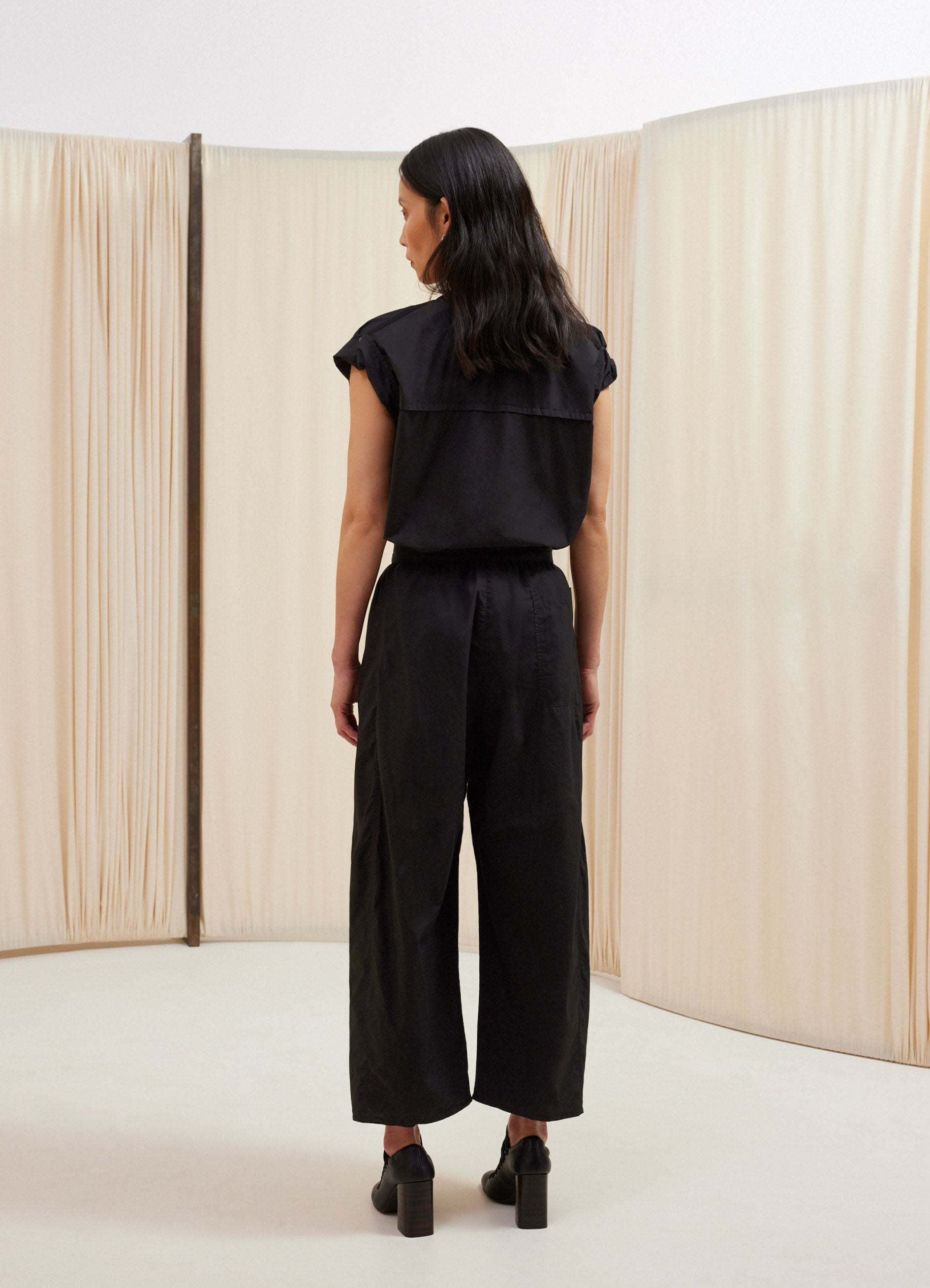 CAP SLEEVE TOP WITH SNAPS - 3