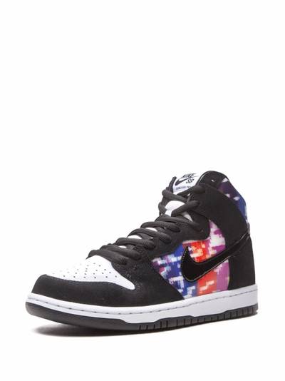 Nike SB Dunk High sneakers outlook