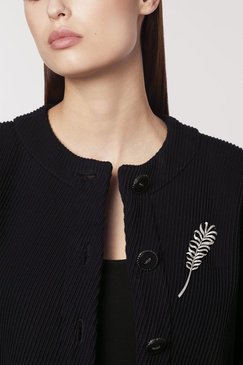 CHANEL Plume de CHANEL brooch outlook