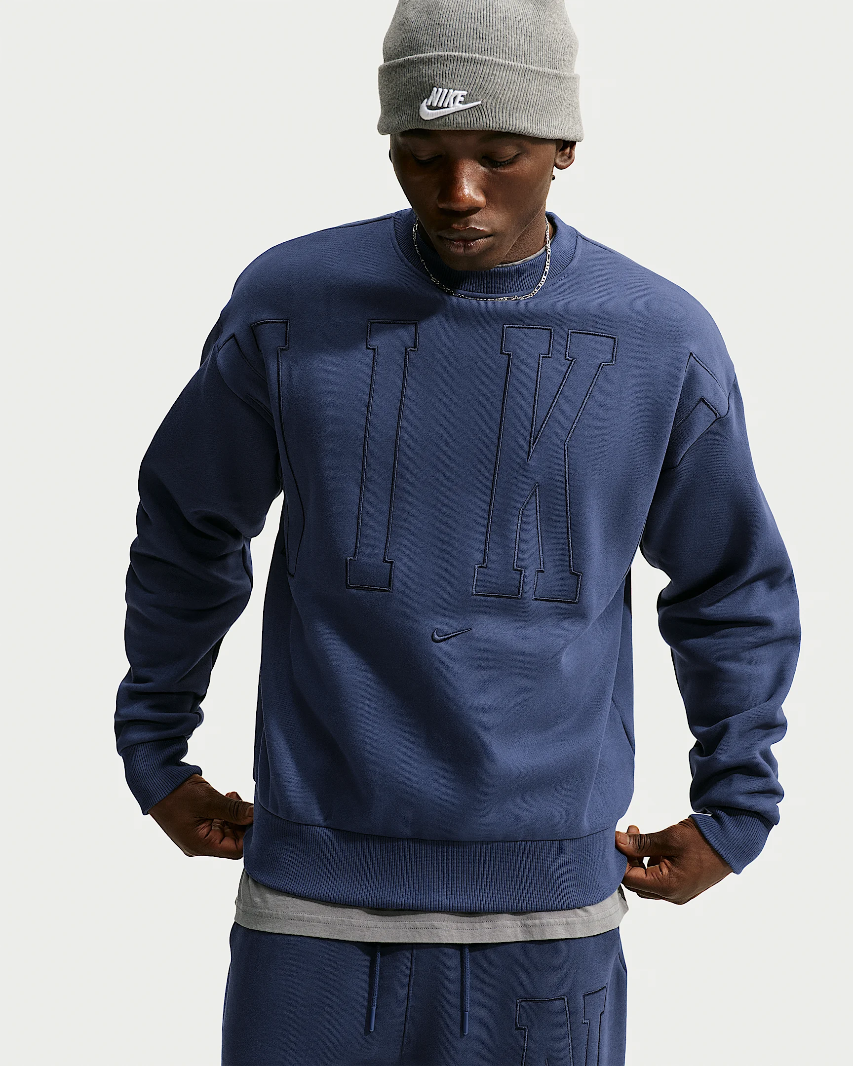 Nike Solo Fleece Men's Loose Crew-Neck Sweatshirt - 1