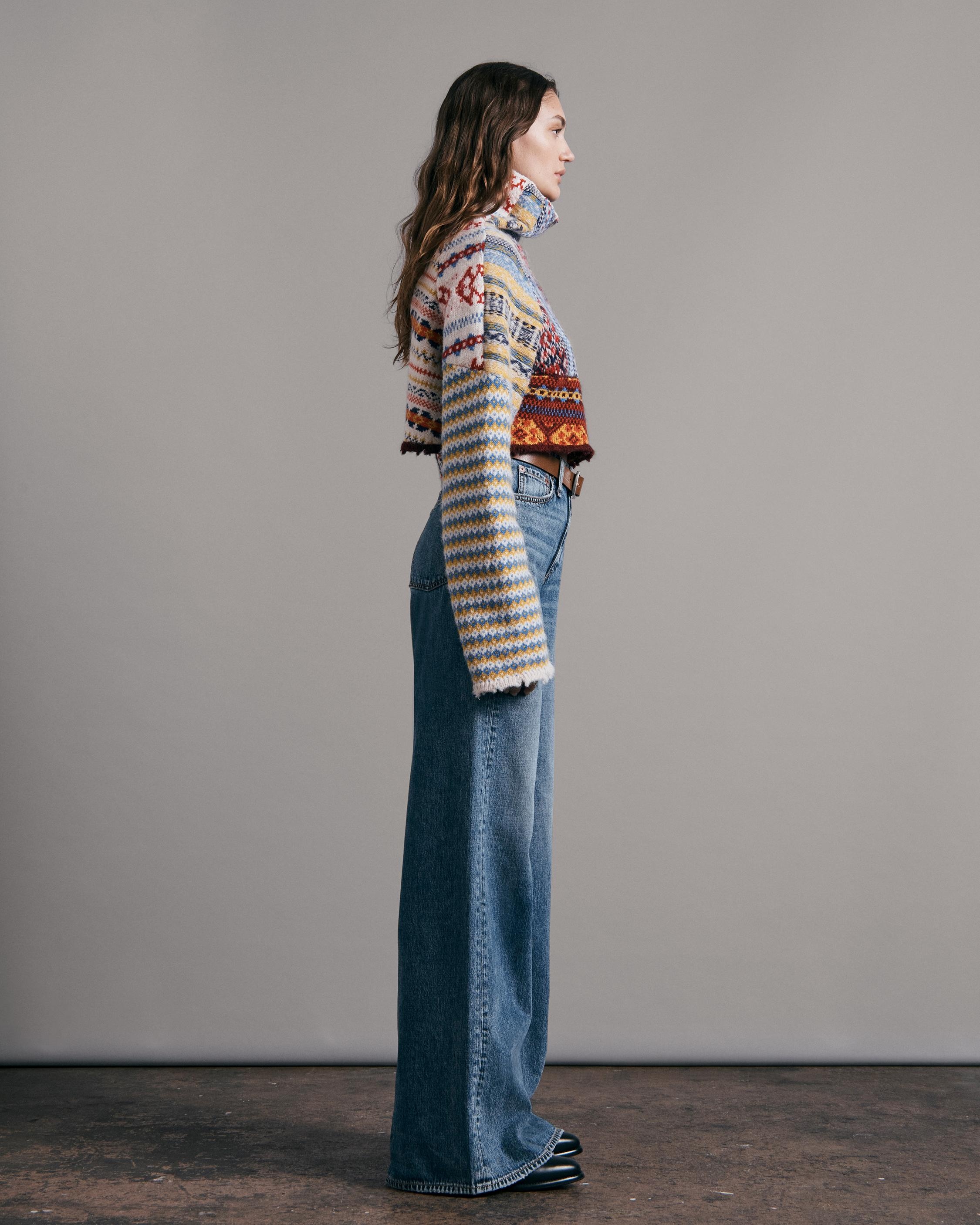 Hollis Wool Fair Isle Turtleneck
Cropped Fit Sweater - 4