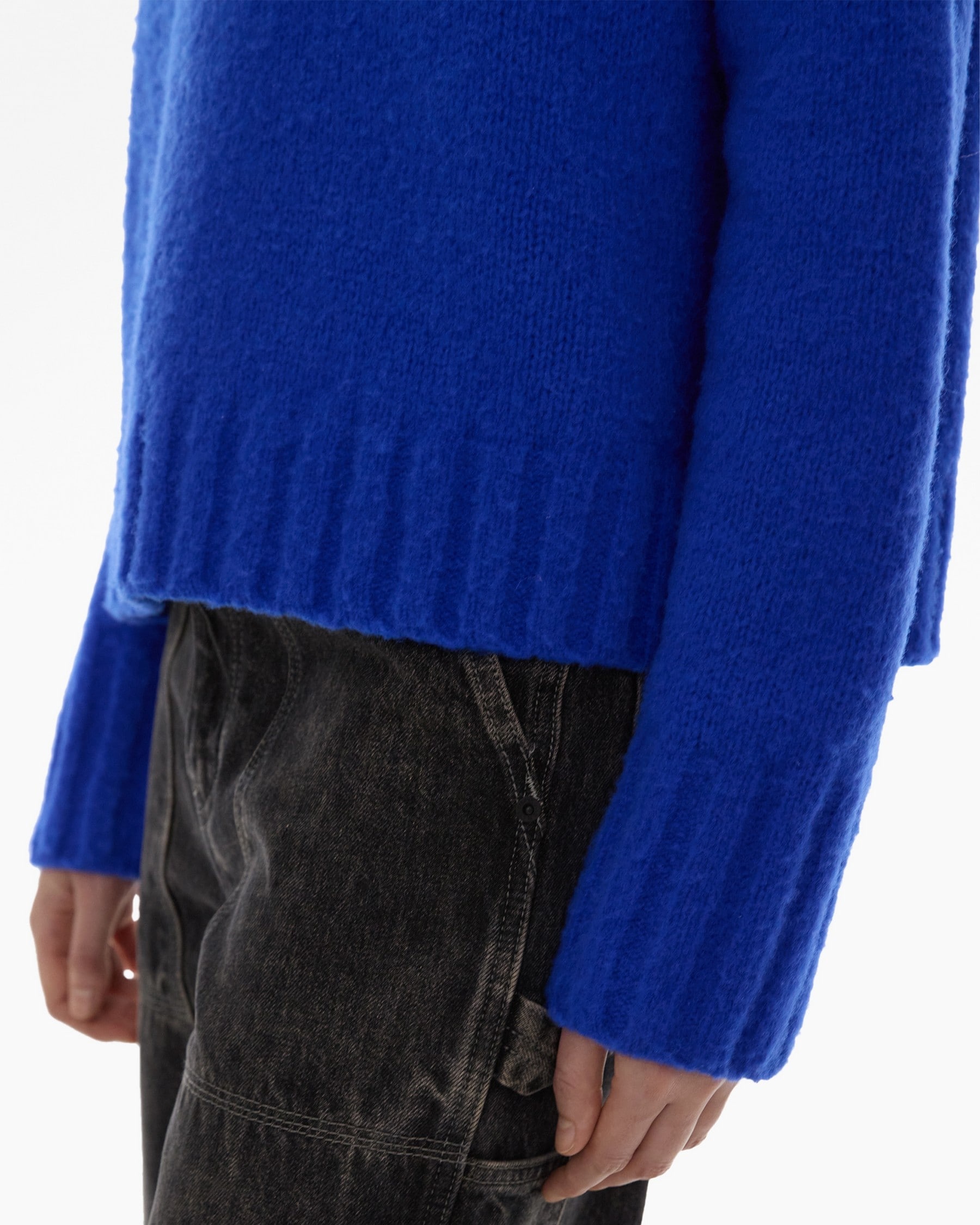 OVERSIZED CREWNECK SWEATER - 6