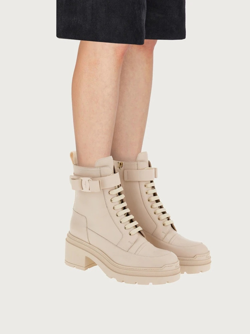 FERRAGAMO VARA BOW ANKLE BOOT outlook