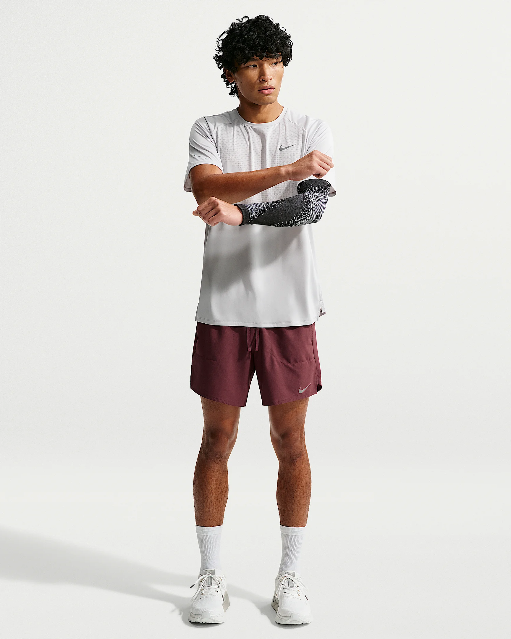 Nike Stride Men's Dri-FIT 7" 2-in-1 Running Shorts - 1