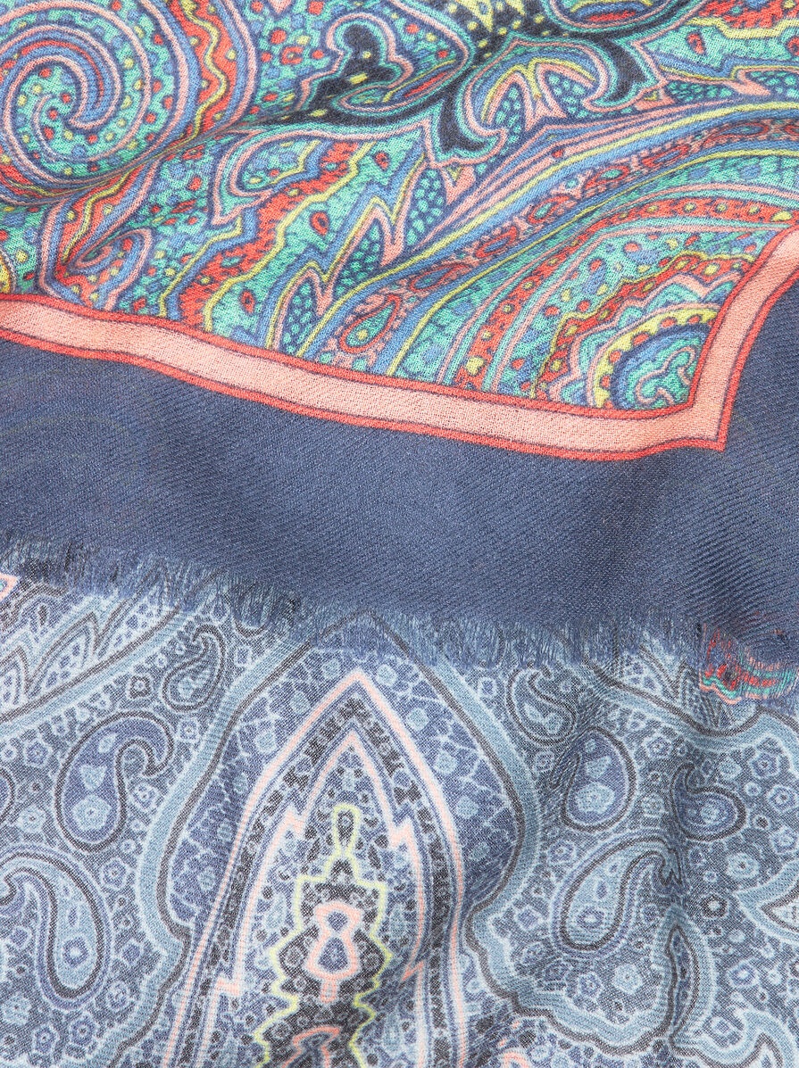 SHAWL WITH MULTICOLOURED GEOMETRIC MOTIF - 2