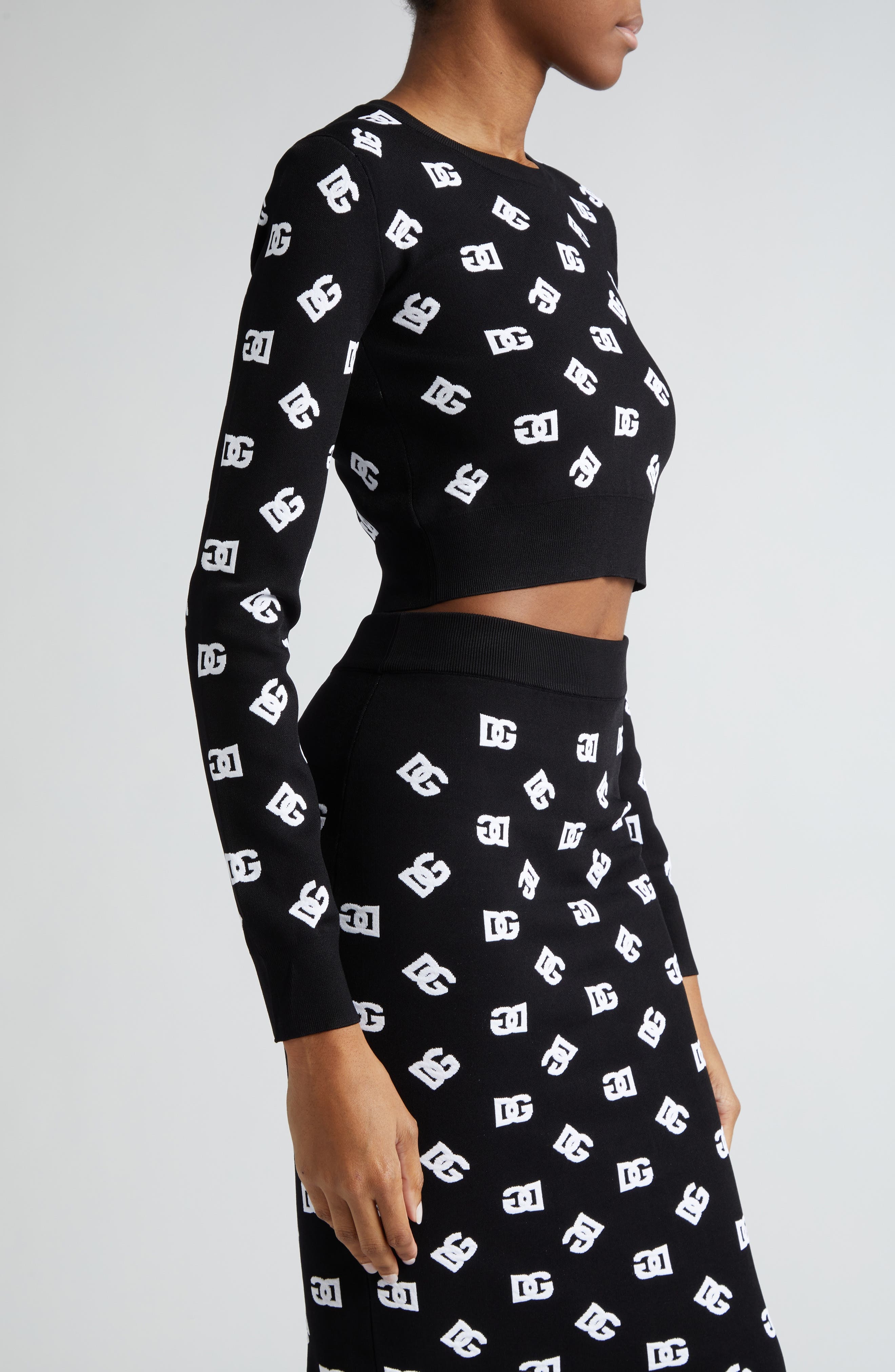 Dolce&Gabbana Logo Jacquard Crop Crewneck Sweater in N0004Nero/Bianco at Nordstrom - 4
