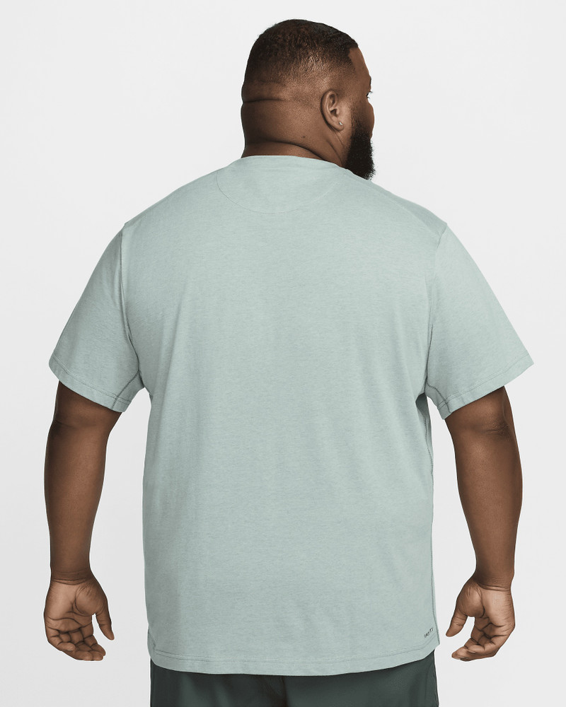 Nike 1 차적인 남자의 Dri-FIT 짧은 소매 Versatile 이름 * 9