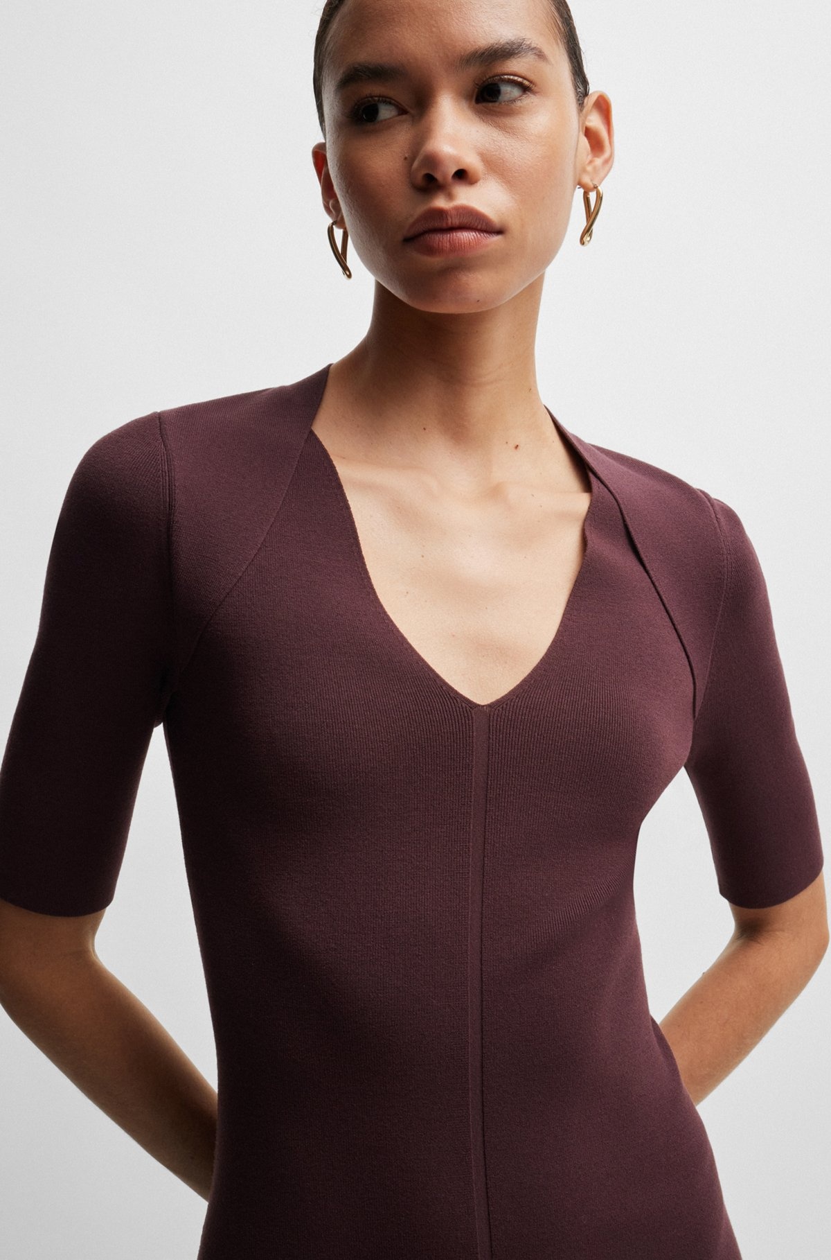 V-NECK KNITTED DRESS WITH CROPPED SLEEVES - 4
