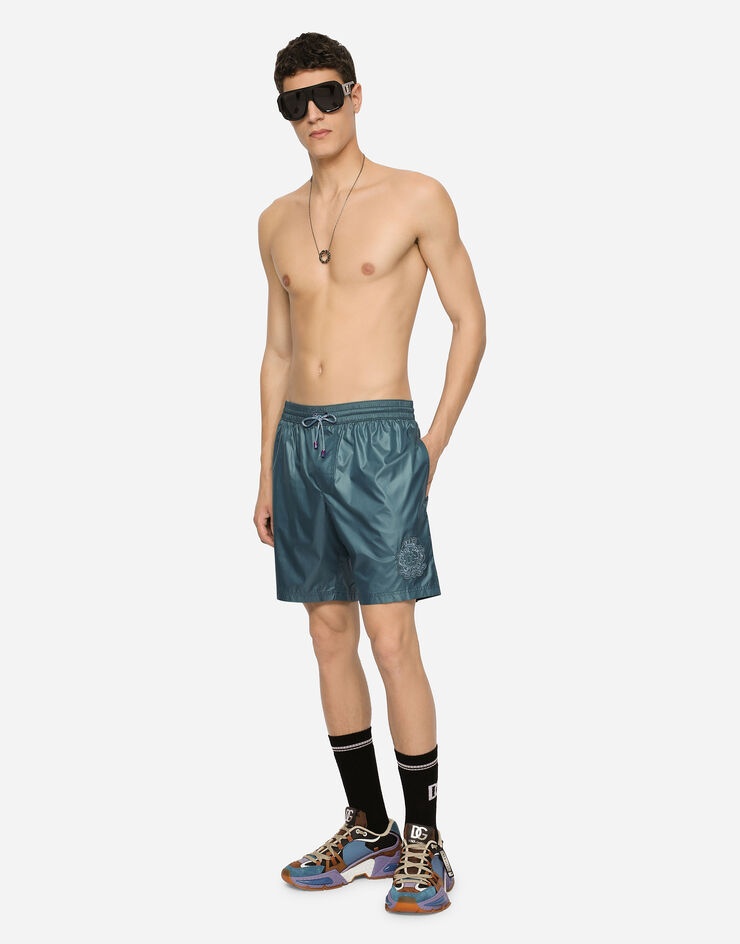 Mid-length swim trunks with heraldic patch - 3