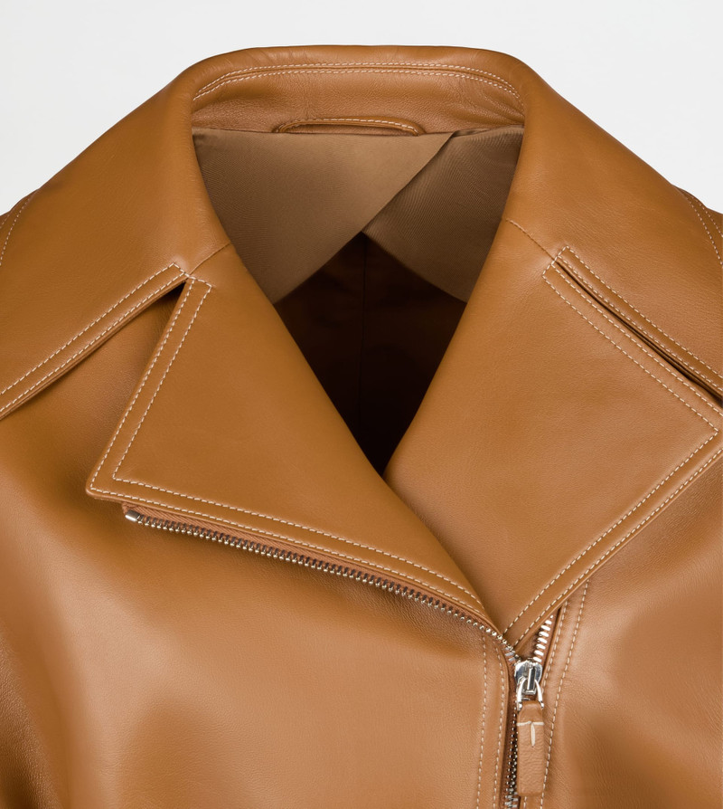 BIKER IN LEATHER - BROWN 7