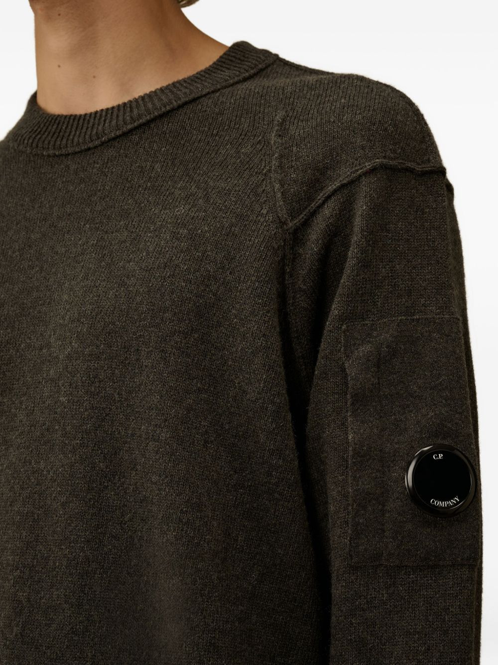 lens-detail crew-neck sweater - 5