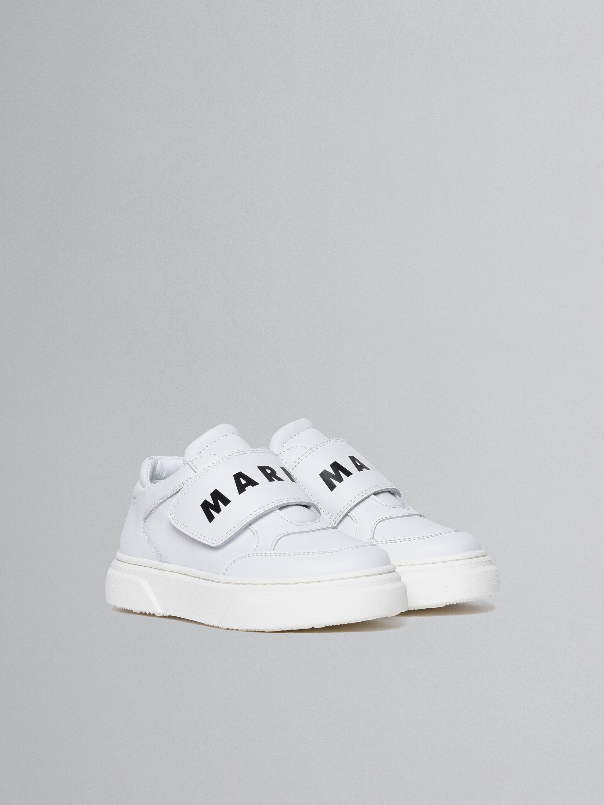 LEATHER LOW-TOP SNEAKER - 2