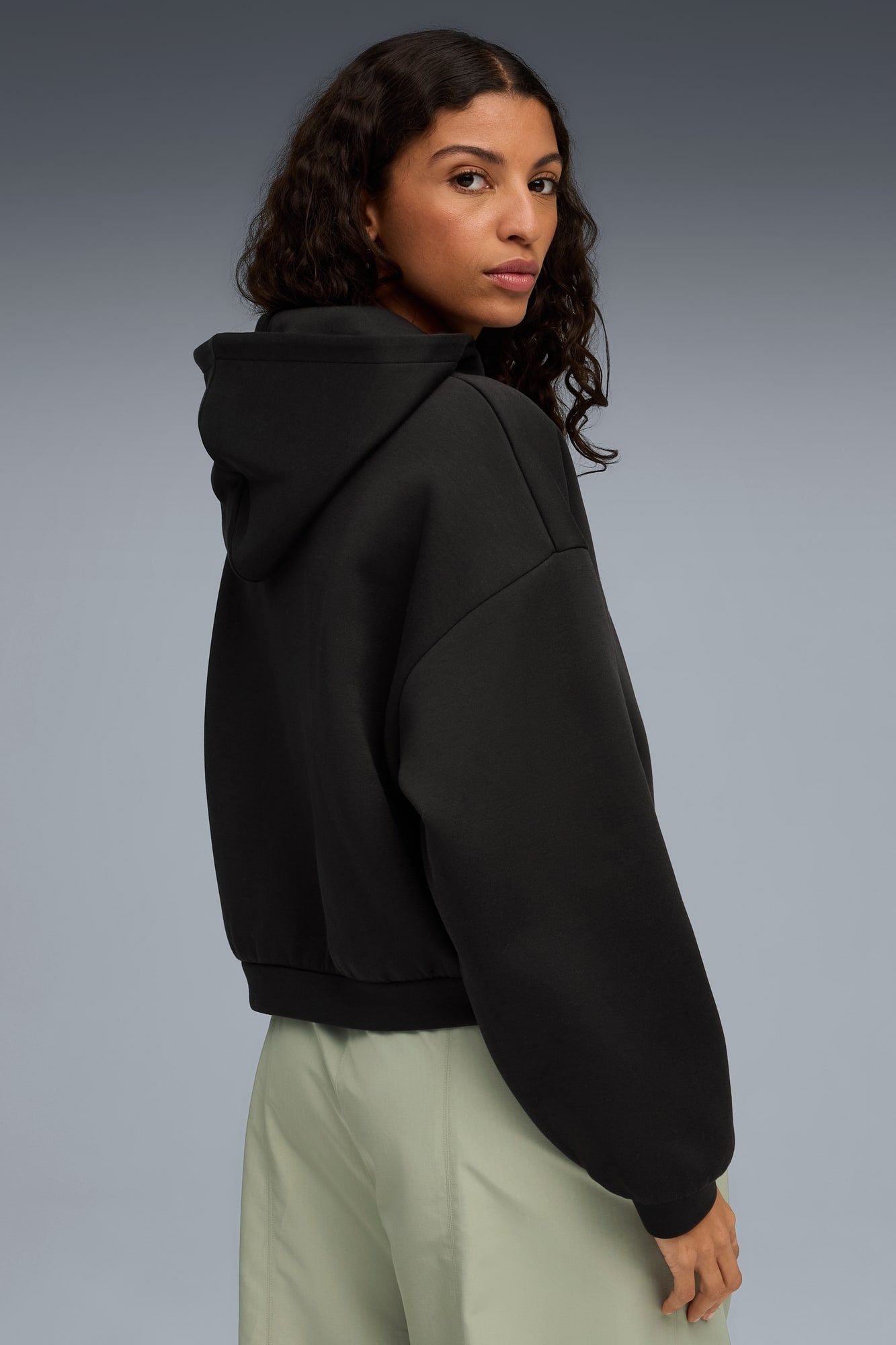 Wardrobe Essentials Hoodie Women - 4