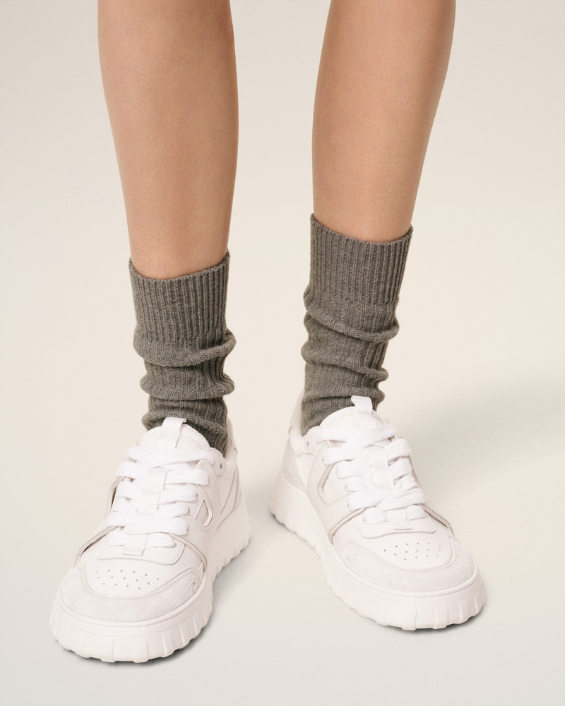 AMI Paris WHITE SMOOTH LEATHER LOW TOP A WALK SNEAKERS outlook
