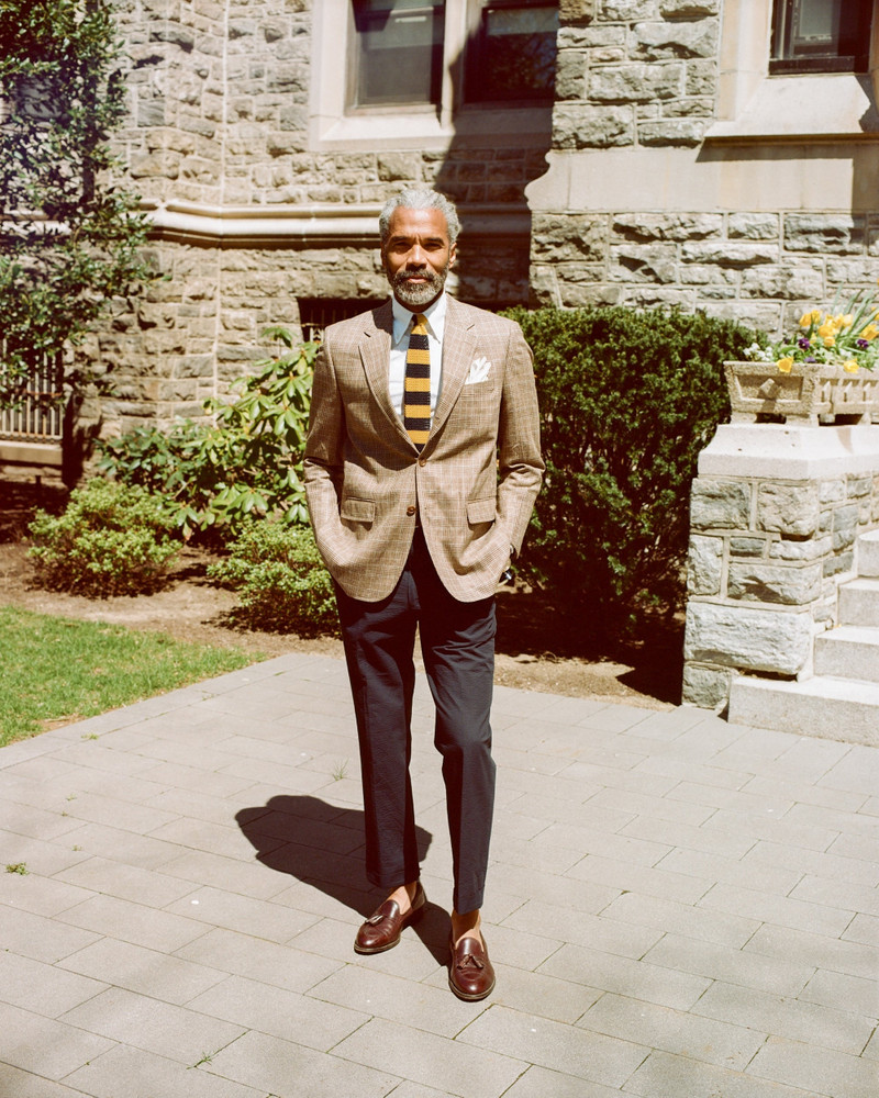 MADE-IN-CANADA LIGHT BROWN & BLUE GLEN PLAID SILK/WOOL SPORT COAT 3