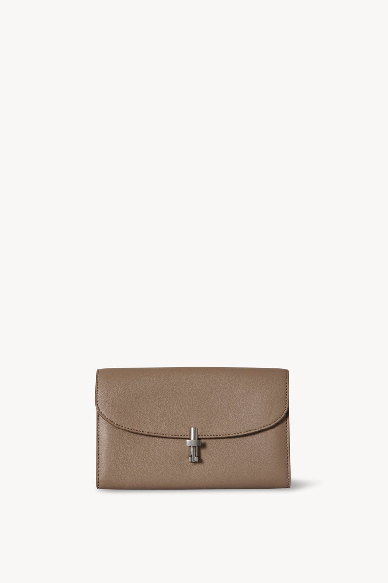 Sofia Continental Wallet in Leather 1