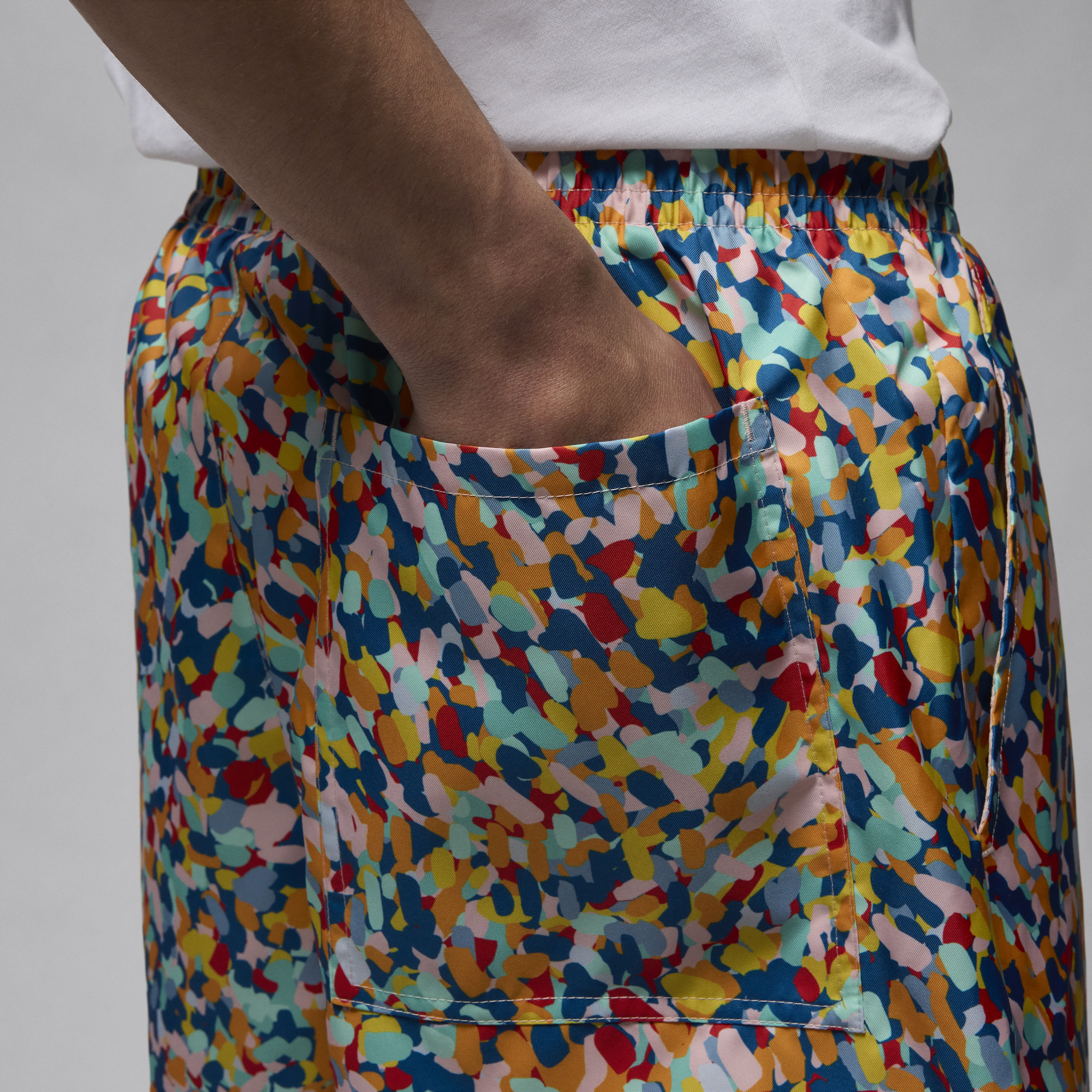 Men's Jordan Essentials Poolside Shorts - 7