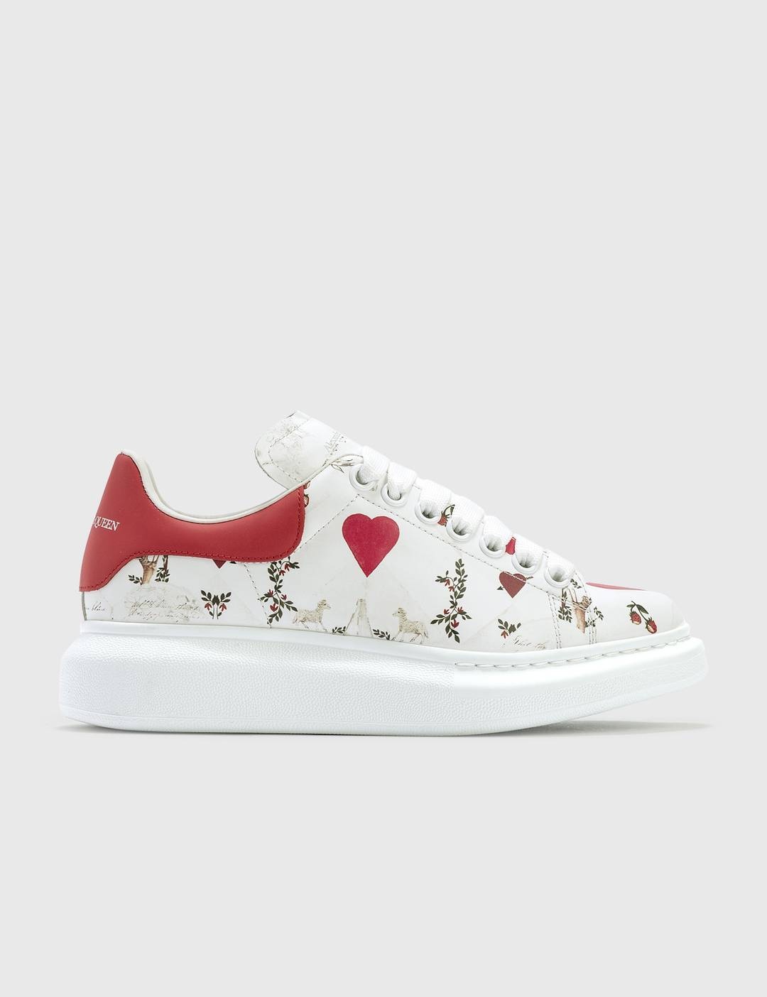 Oversized Sneakers With Heart Print - 2