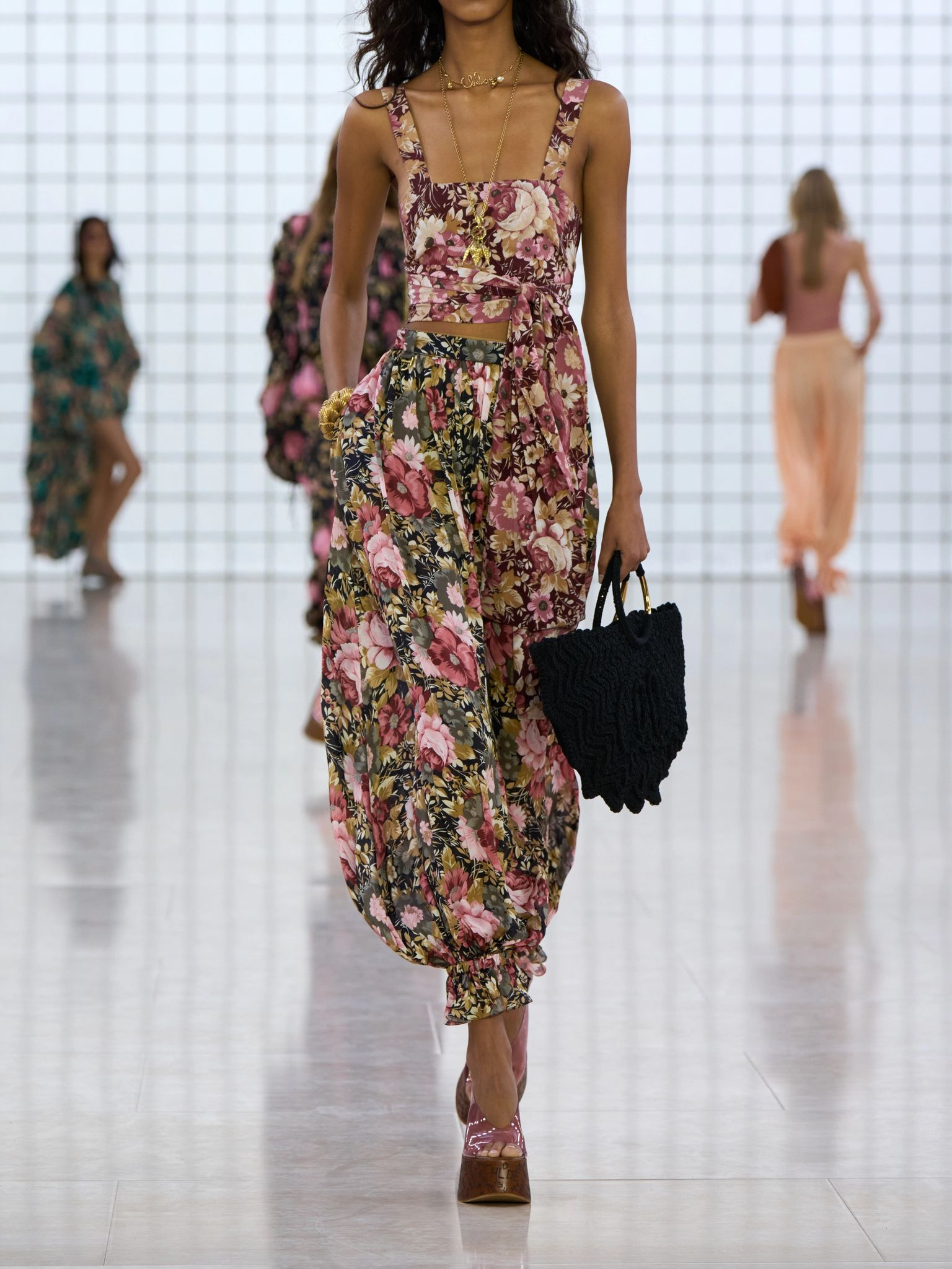 Pleated cropped floral-print silk-charmeuse wide-leg pants Pink - 4