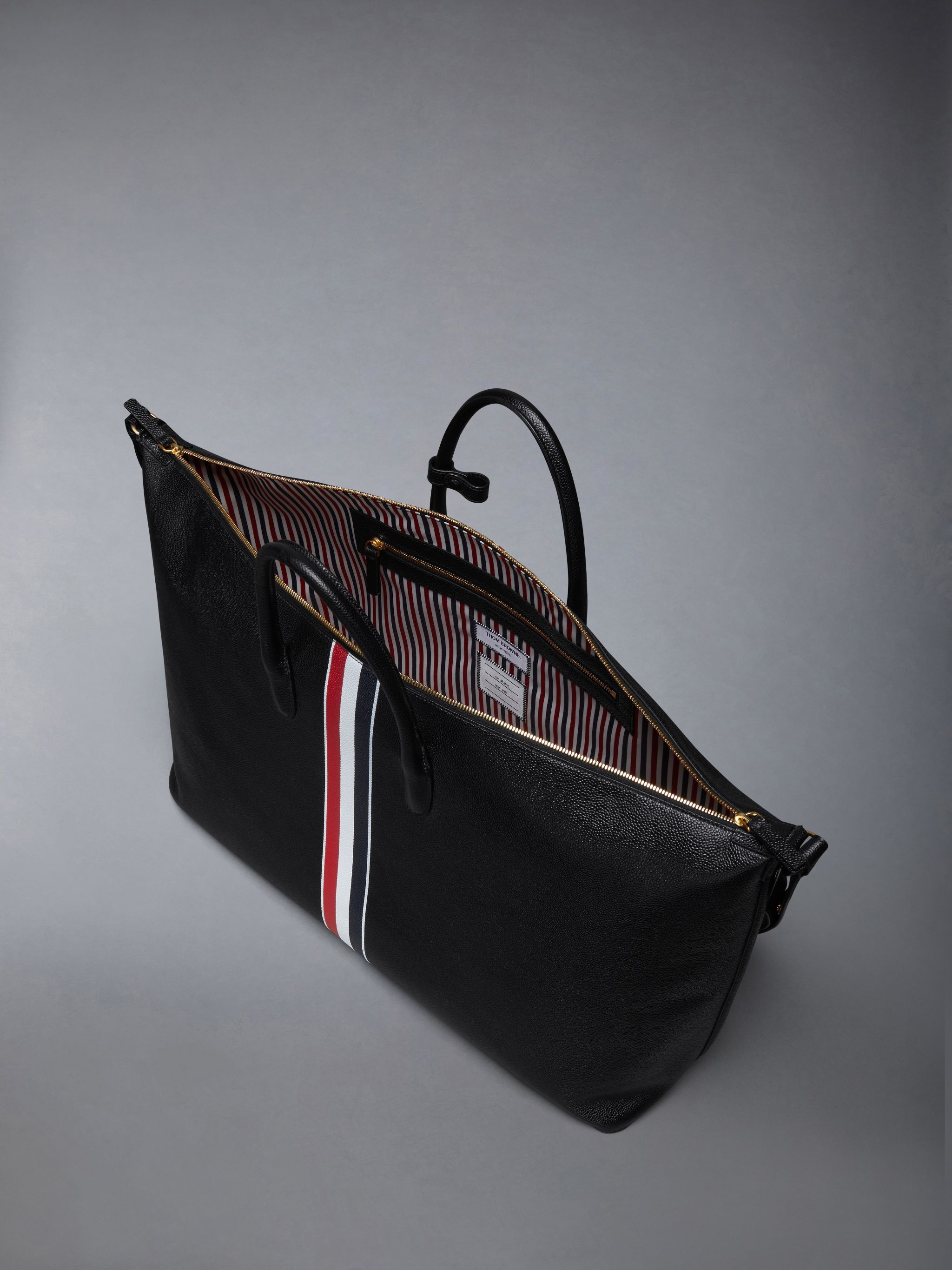 Pebble Grain Duffle Bag - 5
