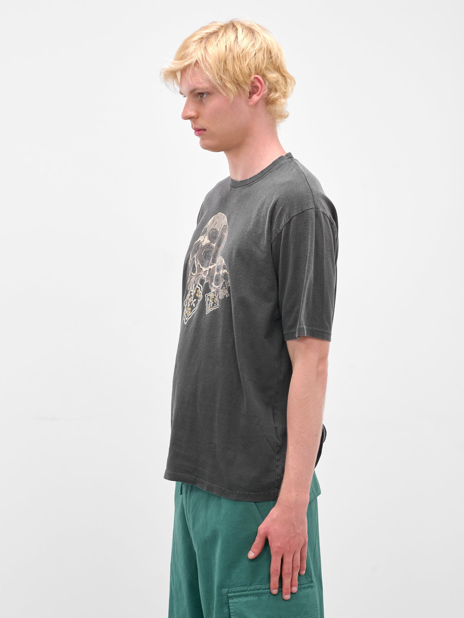 'Peckish Rain Skull' Graphic Tee - 2
