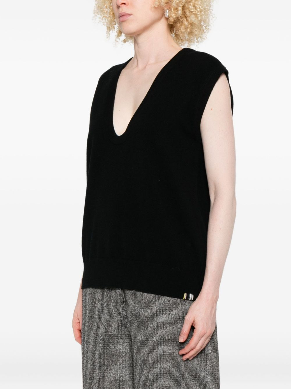 V-neck sleeveless knitted vest - 3