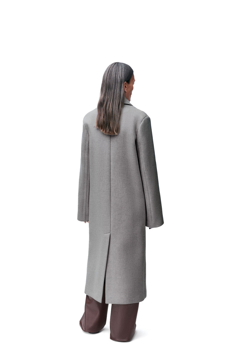 Double-breasted coat in cashmere 4