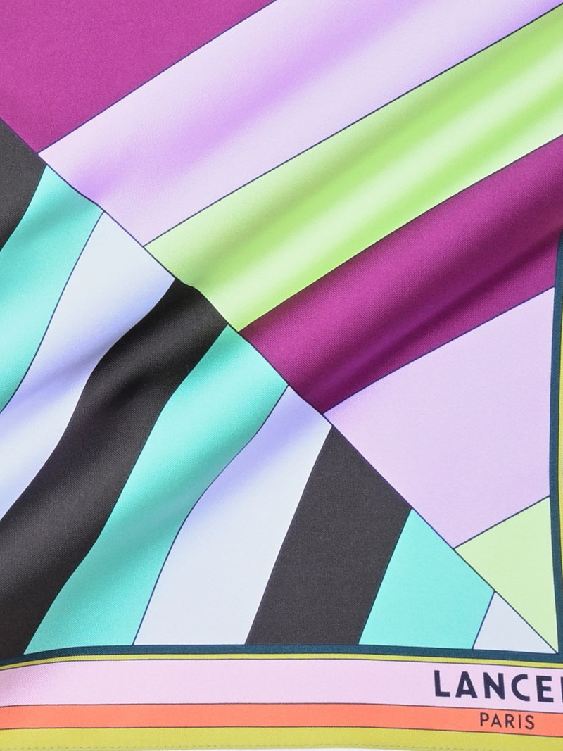 geometric triangle scarf 3