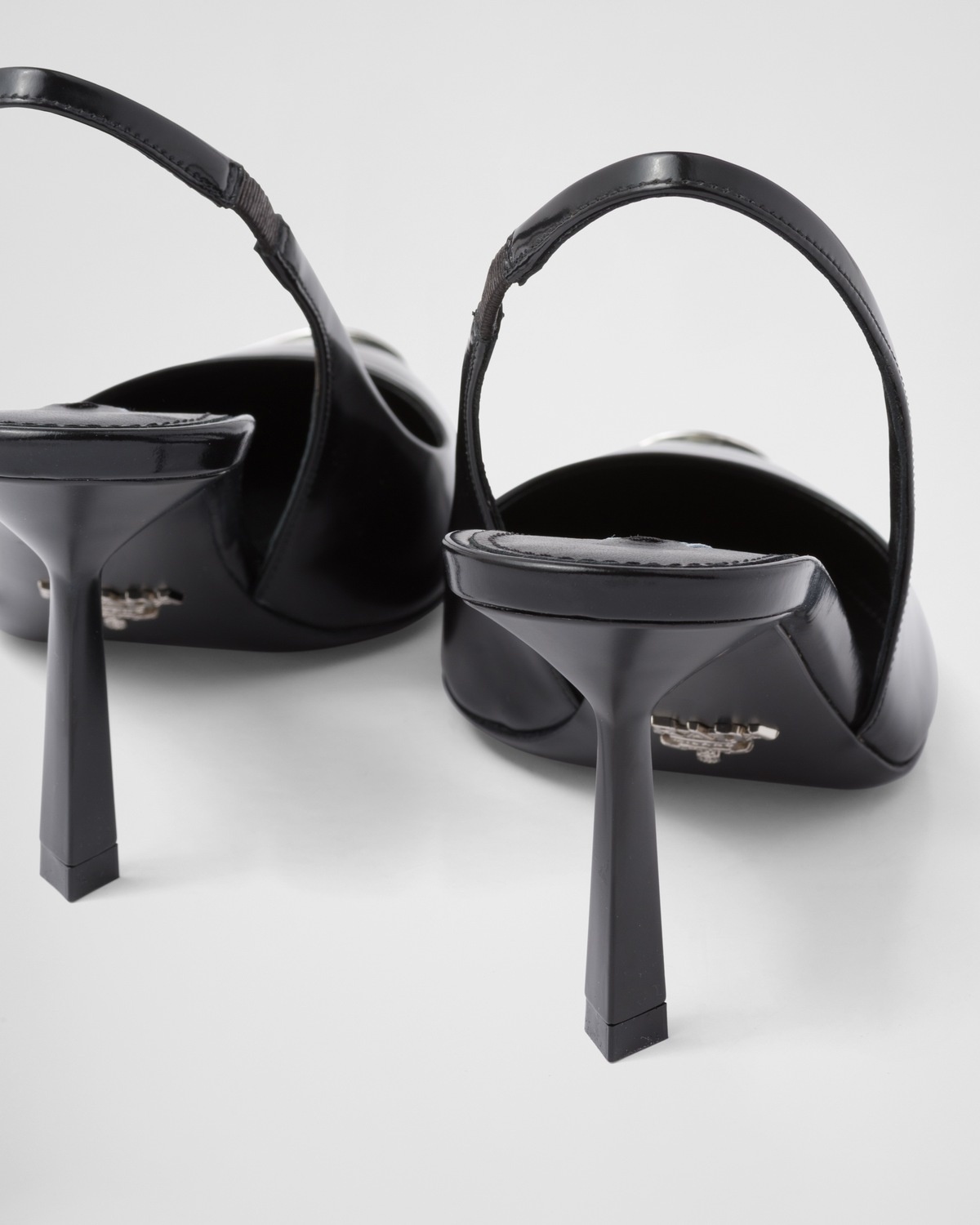 Brushed leather slingback pumps - 7