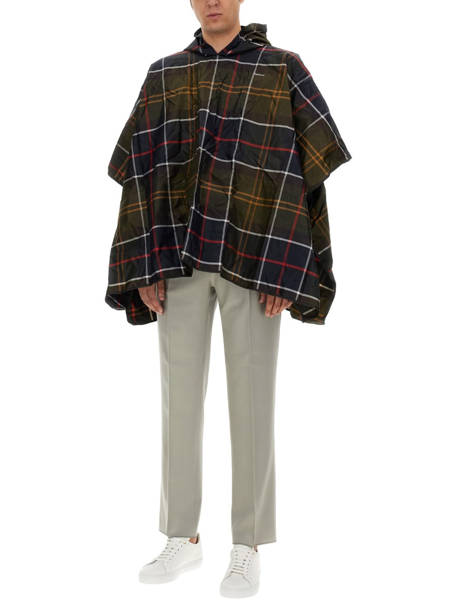 PONCHO CON MOTIVO TARTAN - 2