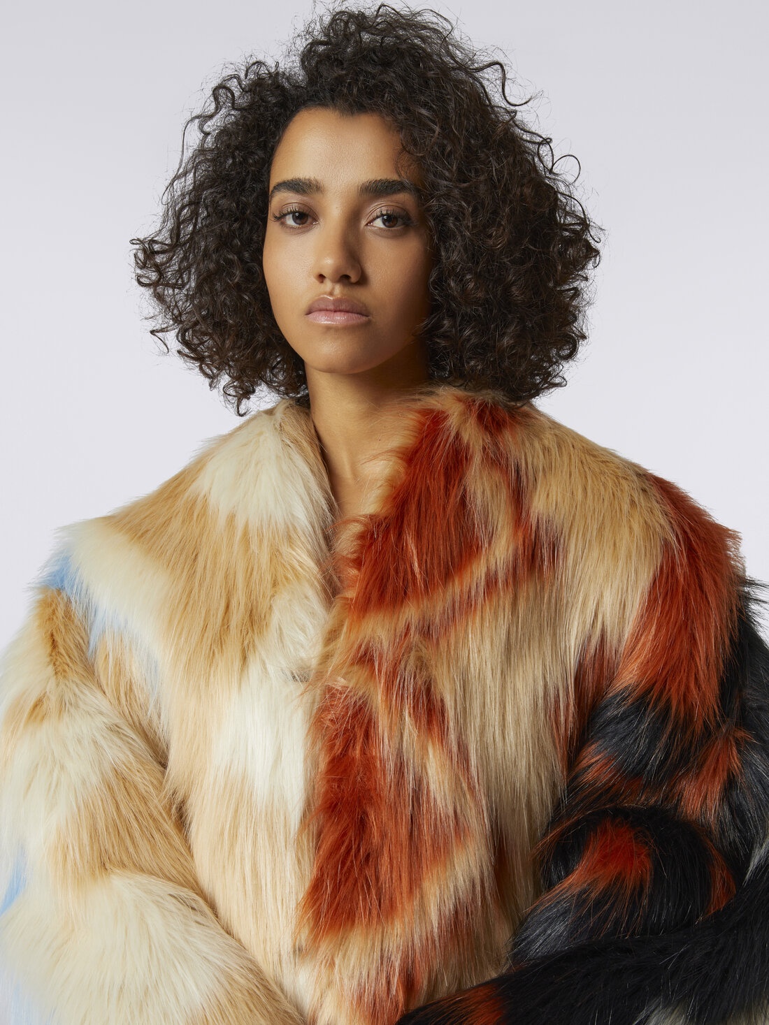 Short coat in faux fur with zigzag - 5