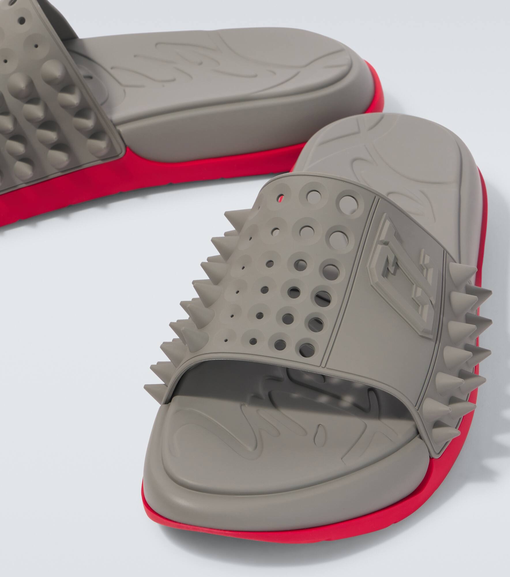 Take It Easy perforated spiked slides - 3