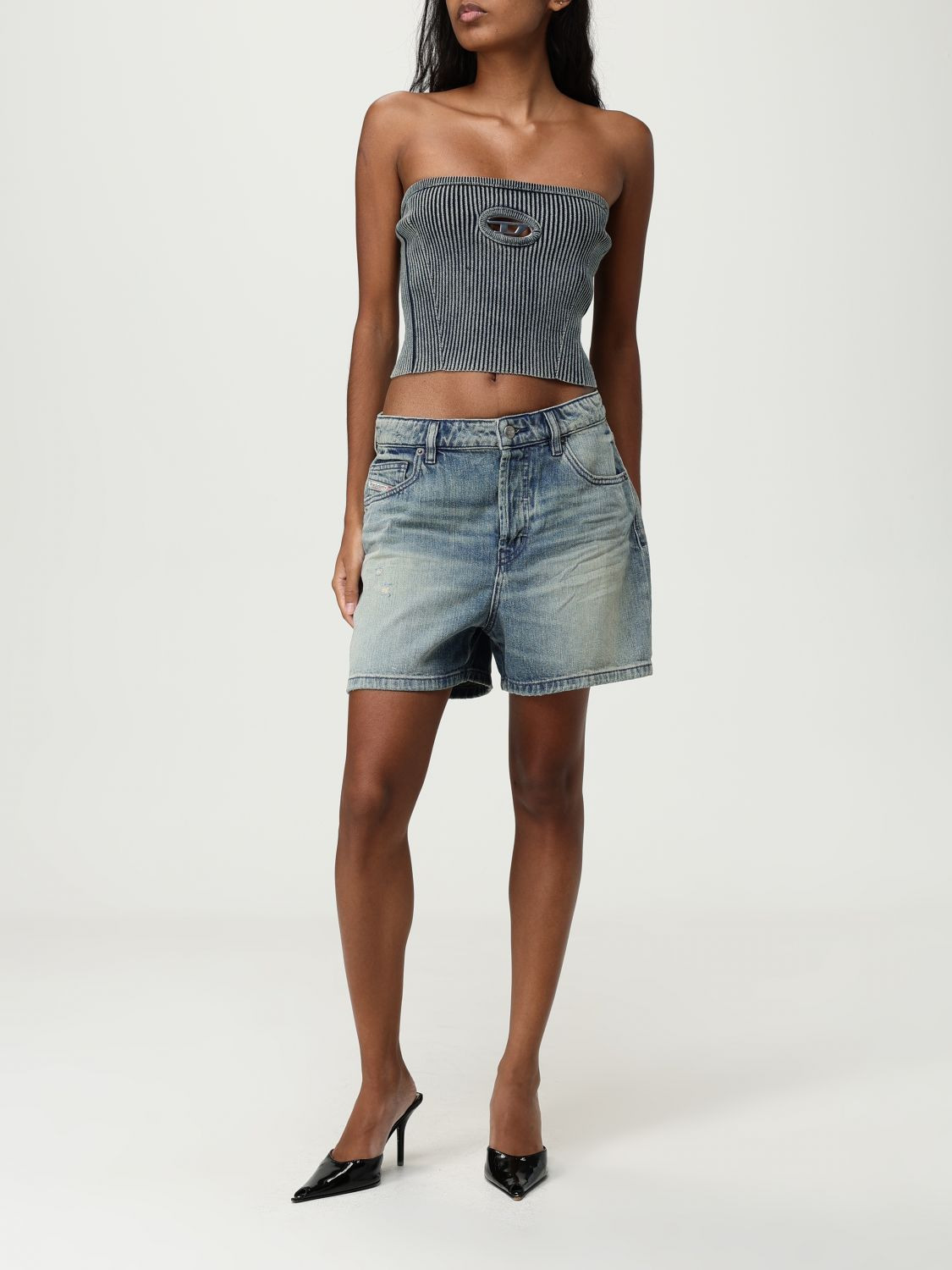 Short woman Diesel - 2