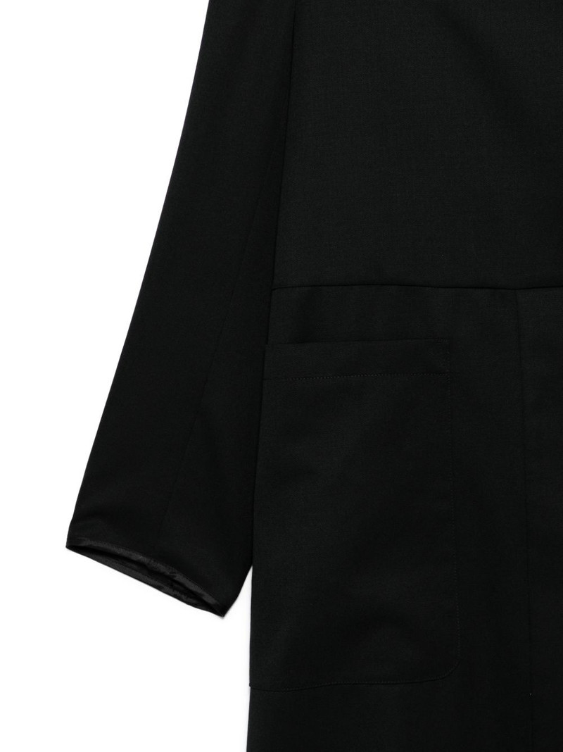 buttoned coat 3