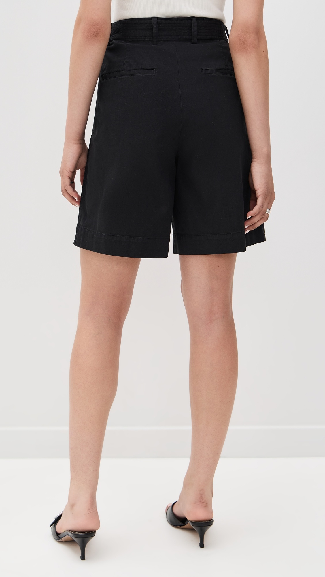 Garment Dyed Double Pleated Shorts - 2