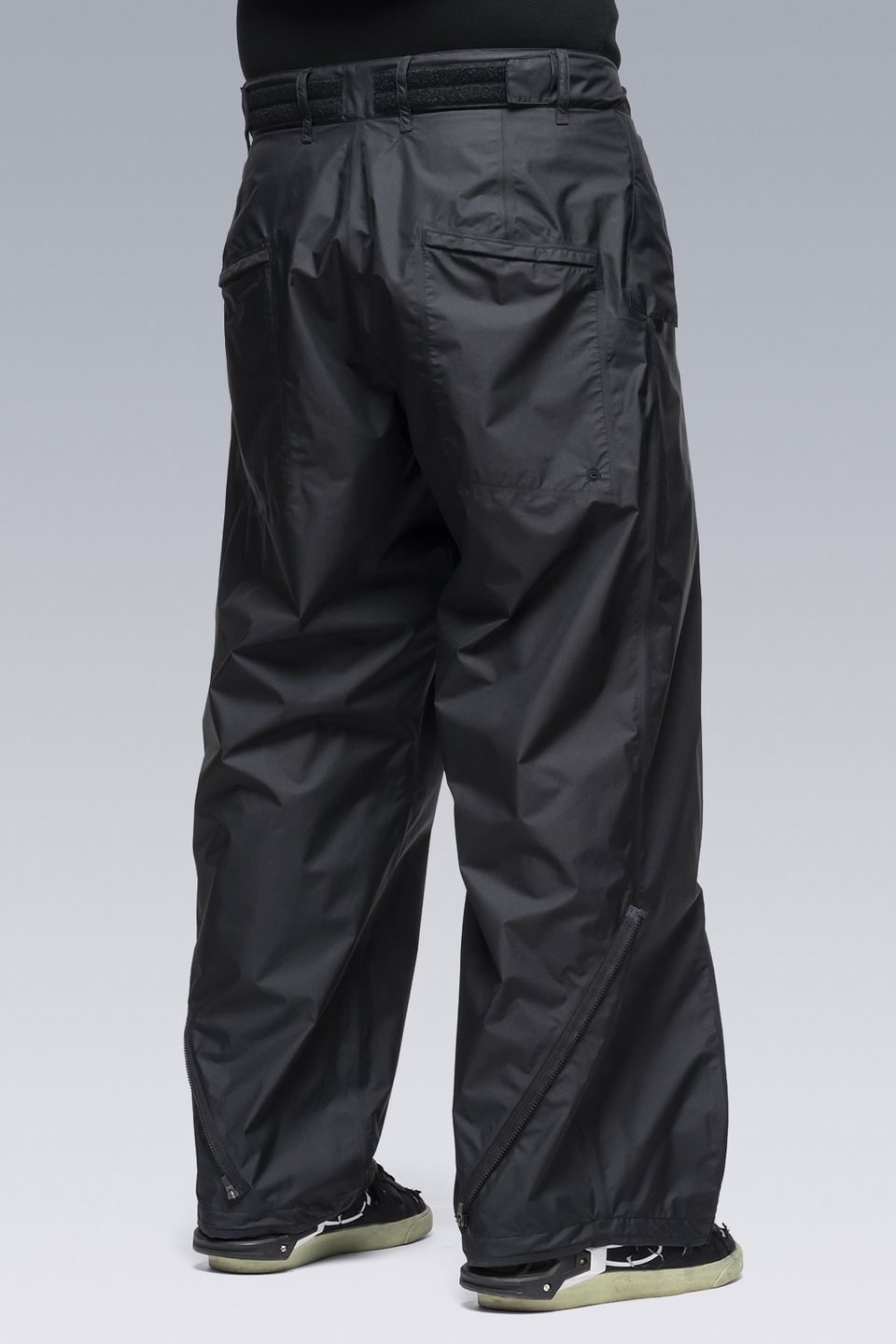 P45-GTPL 2L Gore-Tex Paclite Plus Single Pleat Trouser Black - 6