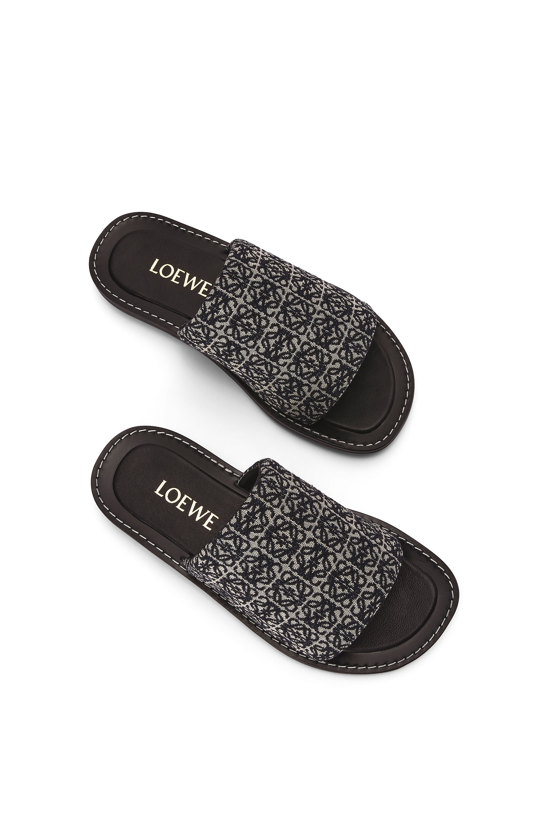 Slide in Anagram jacquard and calfskin - 3