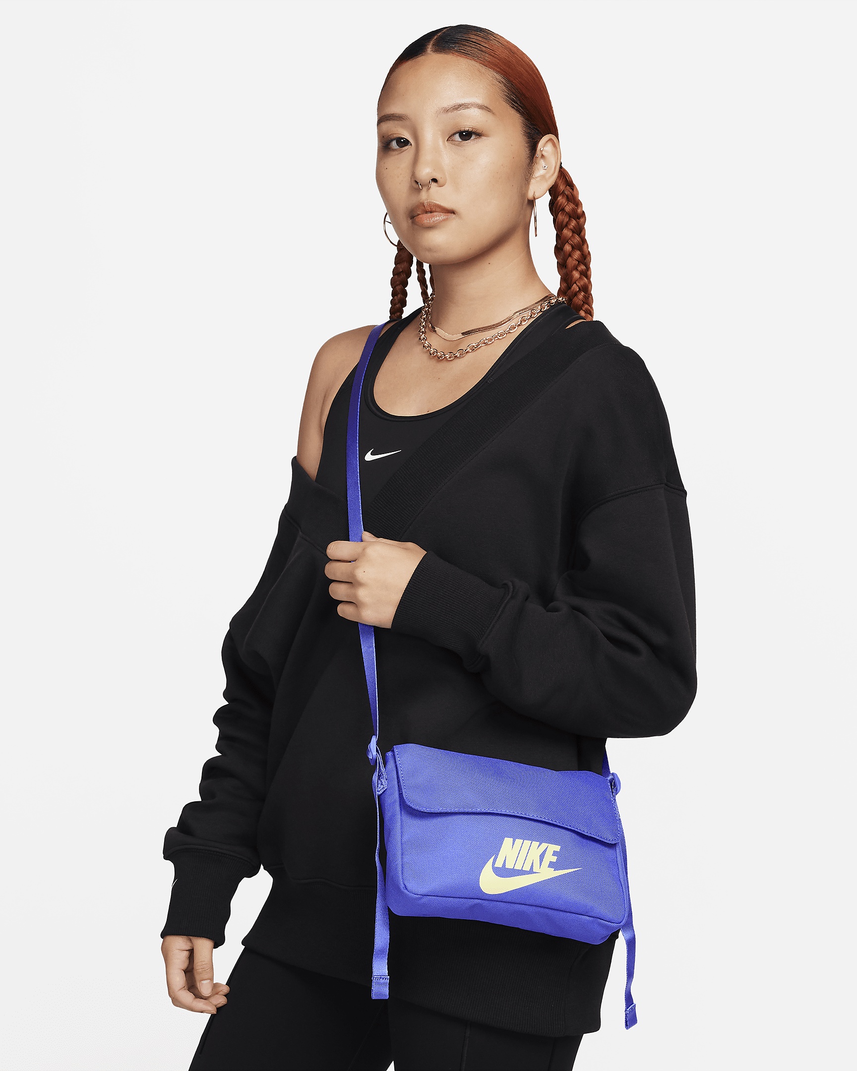 Nike Sportswear Women's Futura 365 Crossbody Bag (3L) - 1