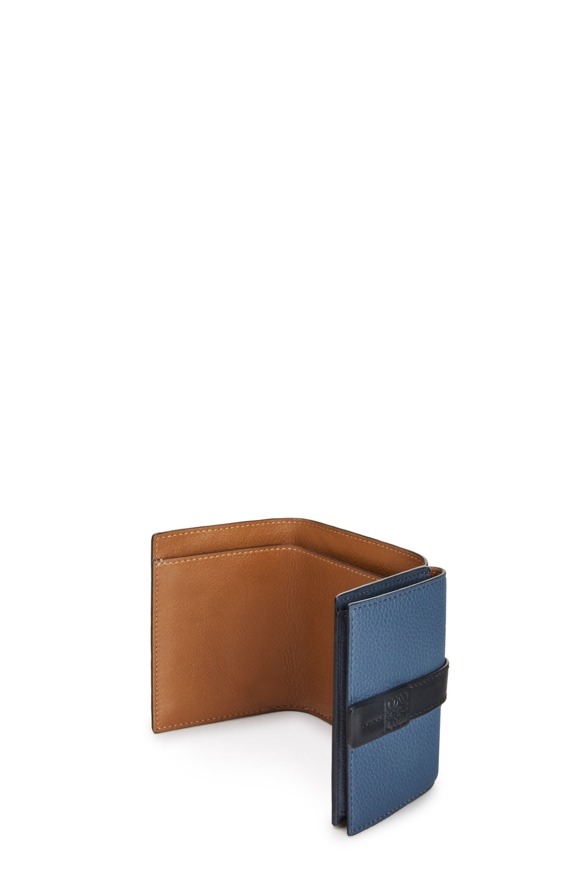 Trifold wallet in soft grained calfskin - 3