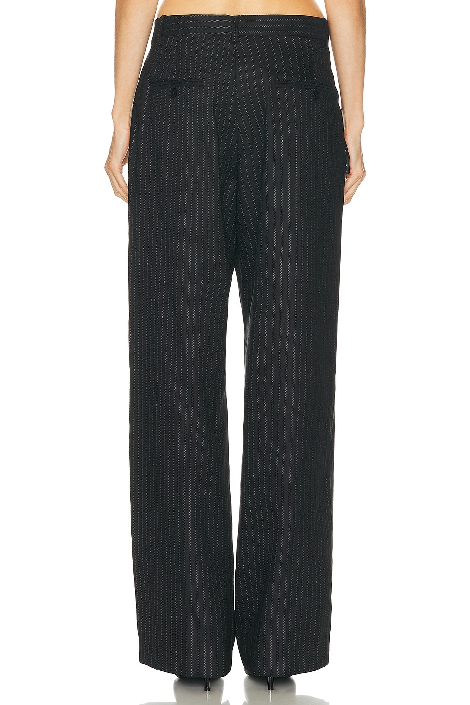 Noanne Pant - 4