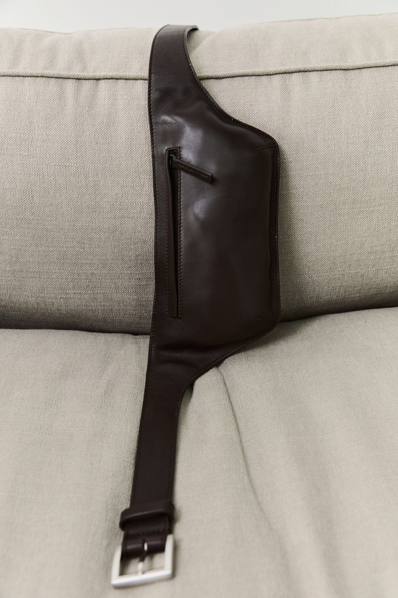 Arc Belt Bag - Coffee 6