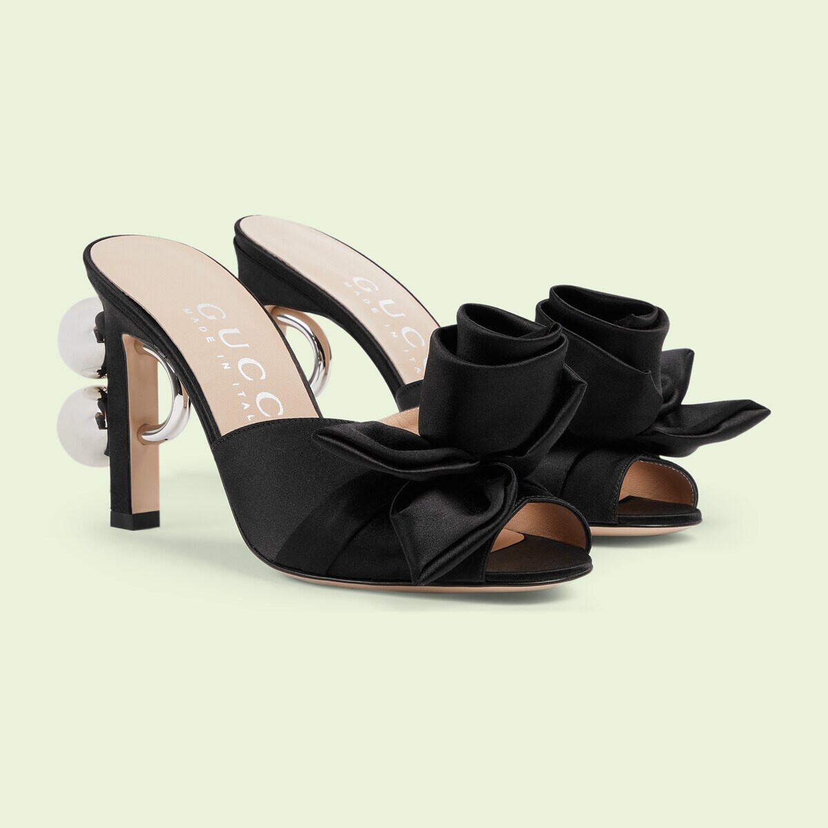 サンダル・ミュール GUCCI SANDAL WITH SATIN SPHERES GUCCI Women's sandal with spheres | REVERSIBLE