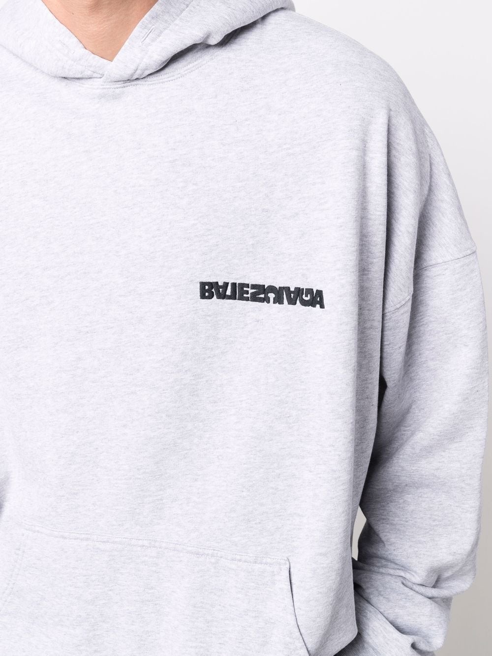 reverse logo embroidered hoodie - 6