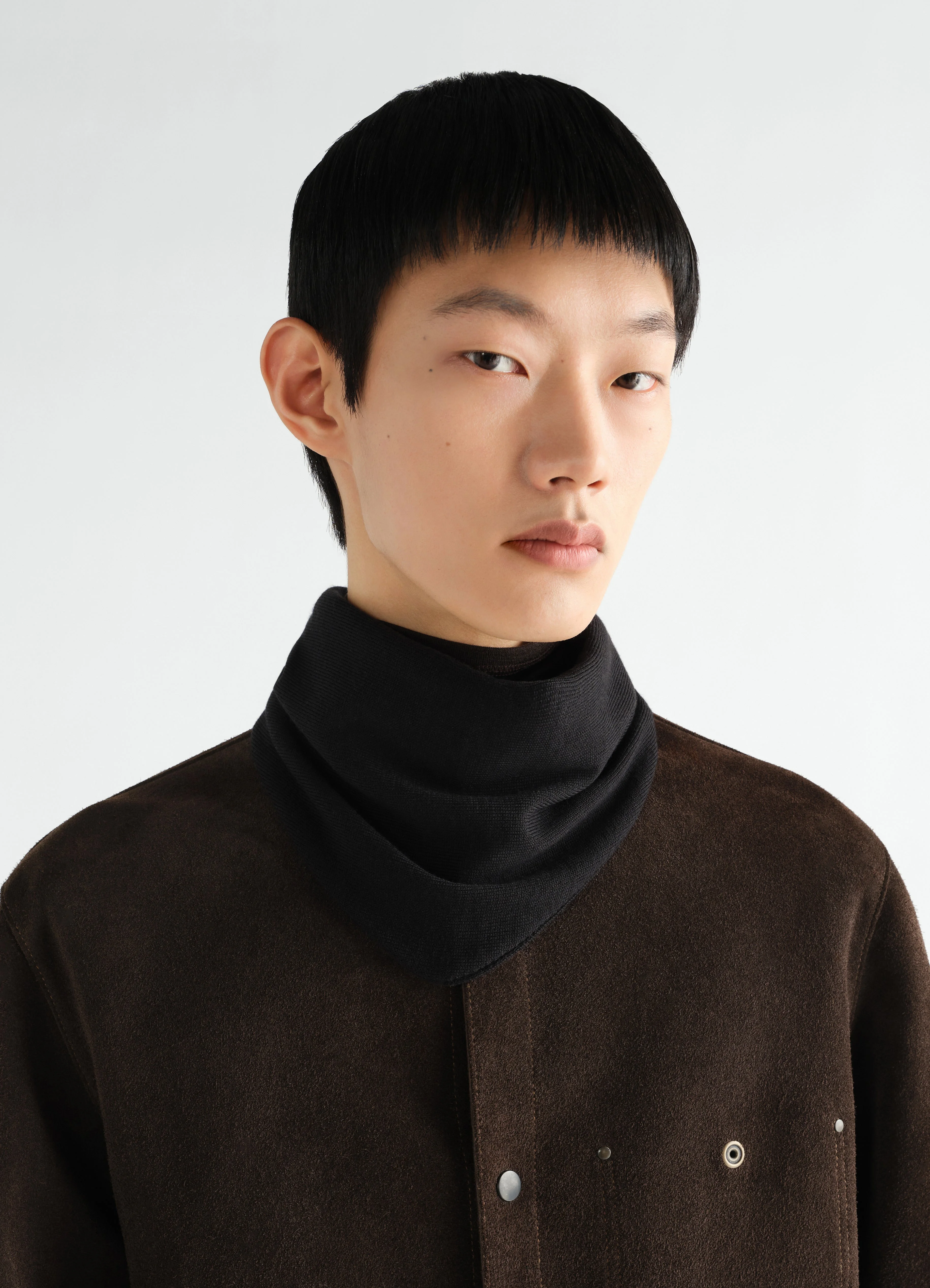 TRIANGULAR SCARF IN FINE MERINO WOOL - 1