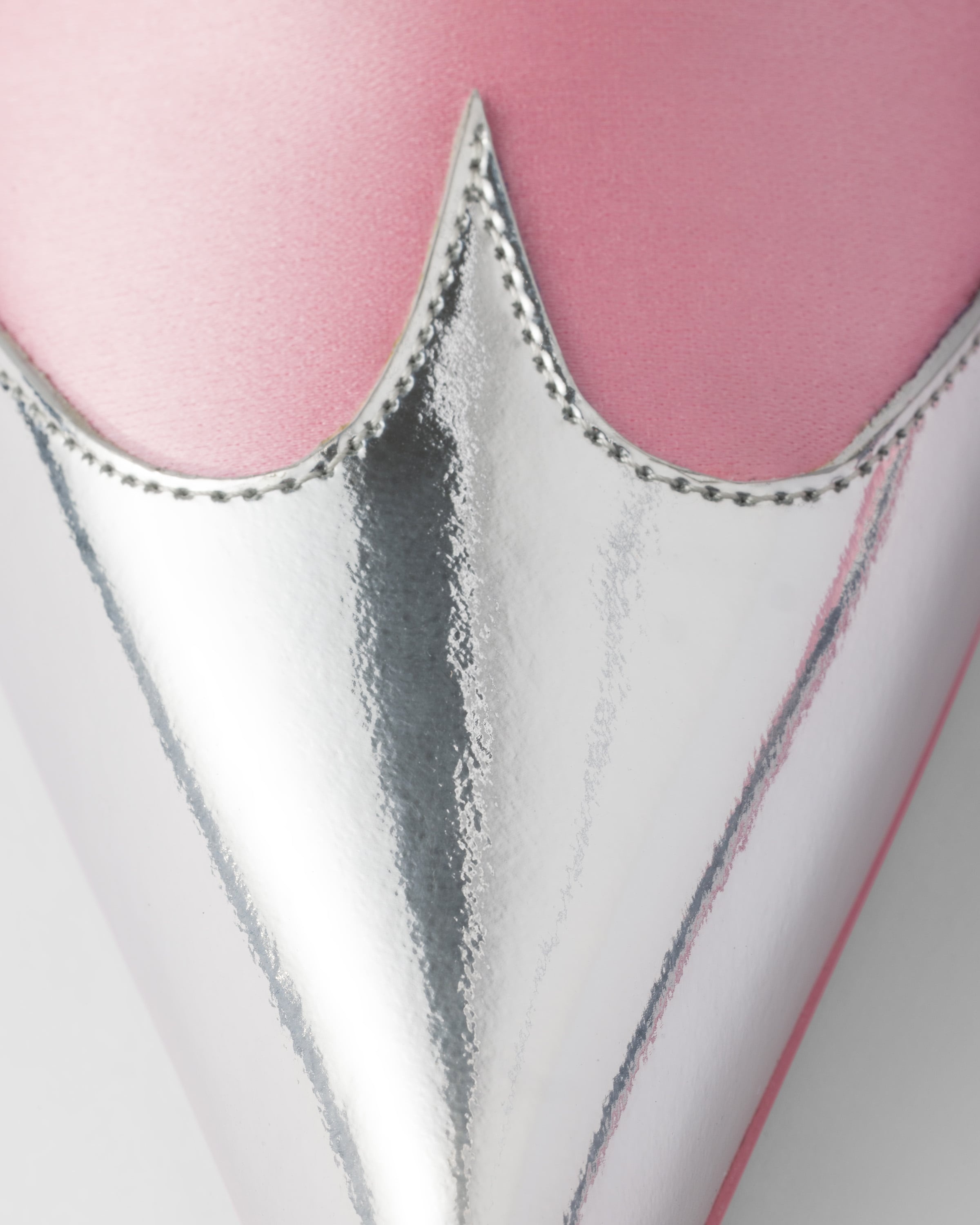 Satin and metallic leather pumps - 5