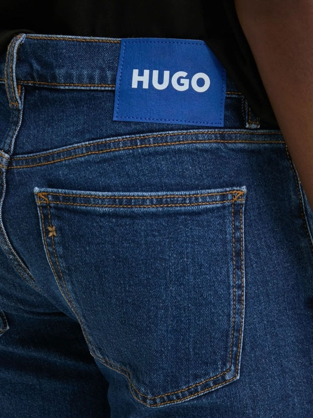 straight-leg jeans - 3