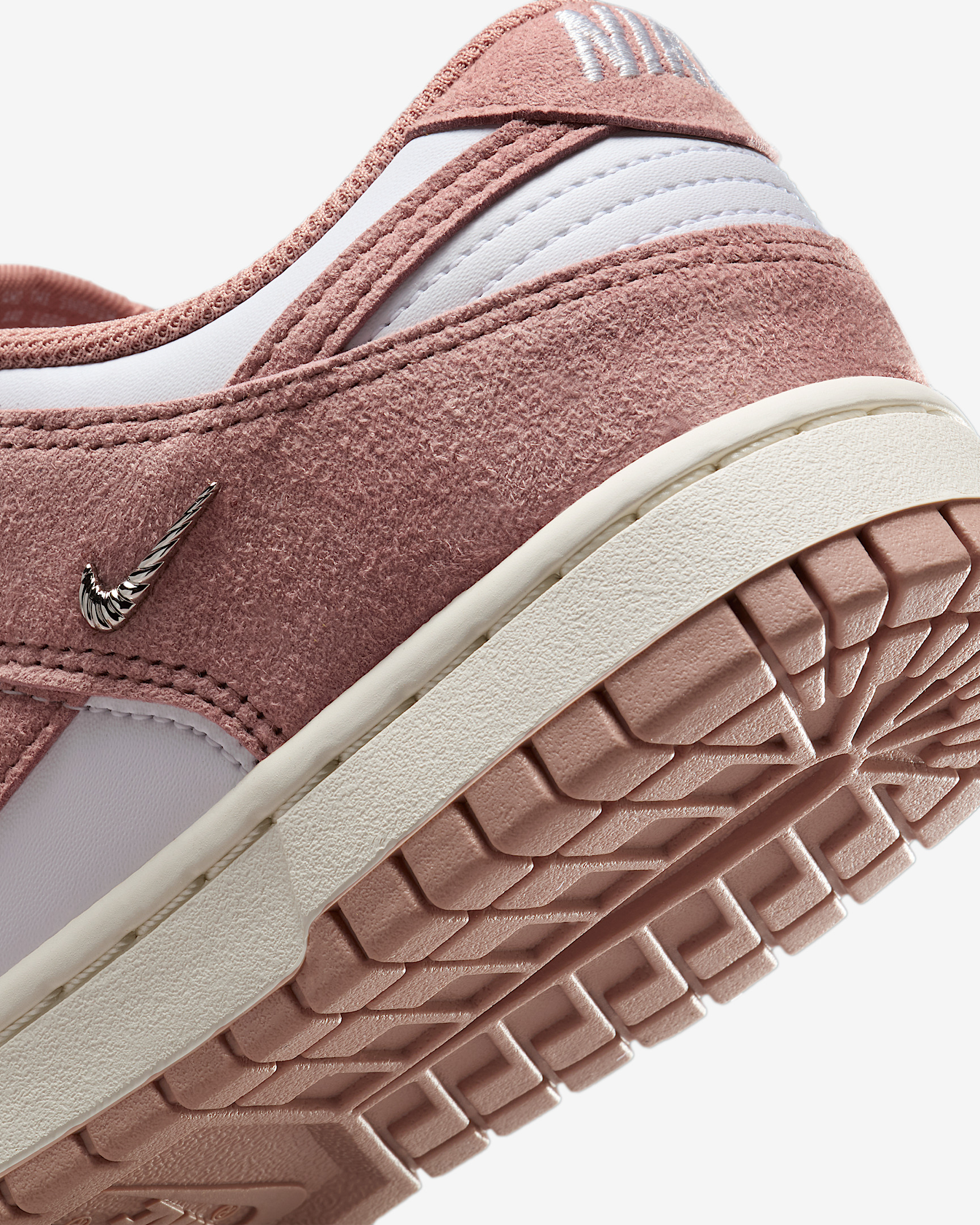 Nike Dunk Low Women's Shoes - 8