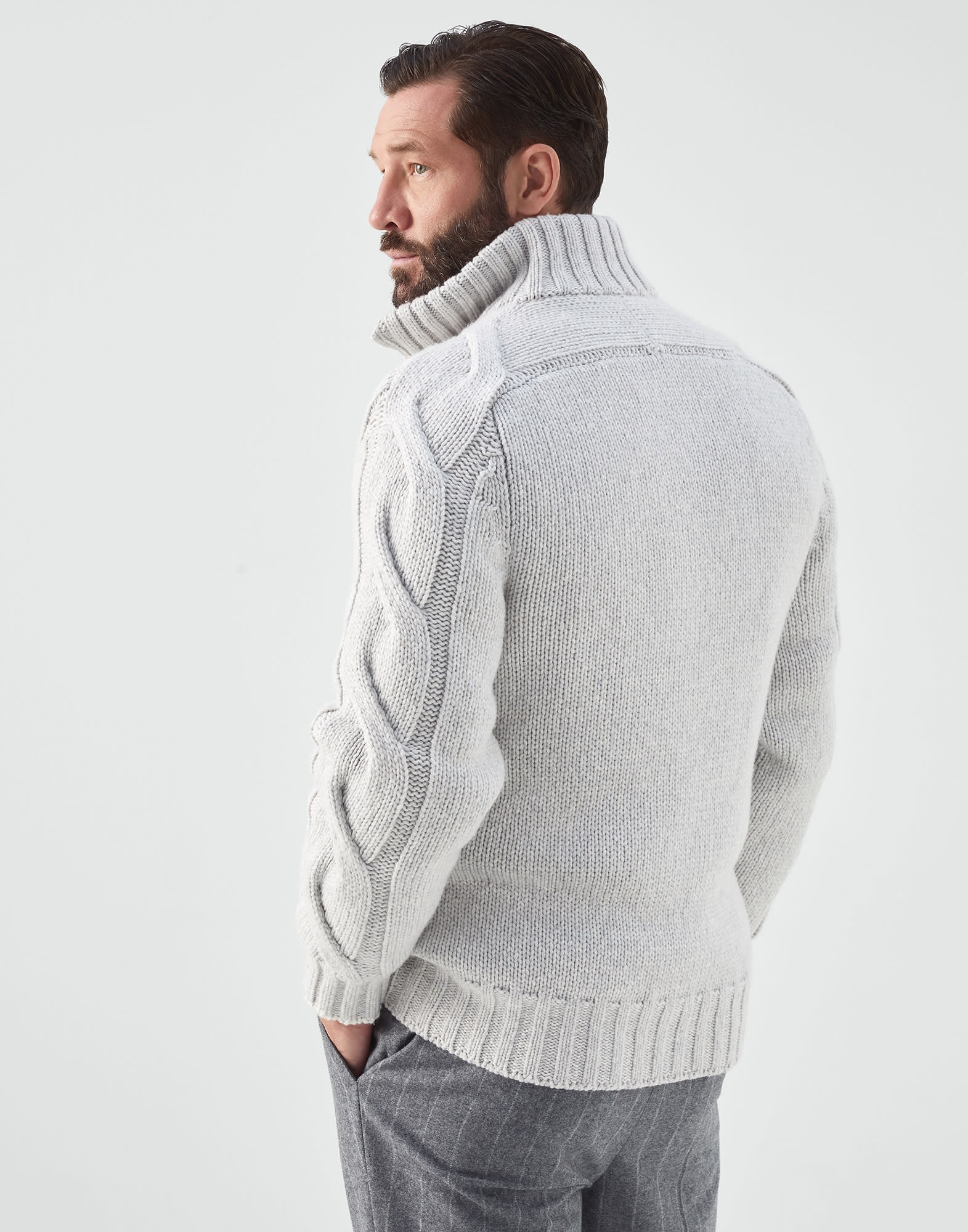 Cashmere Feather yarn knit outerwear jacket with down quilting - 2