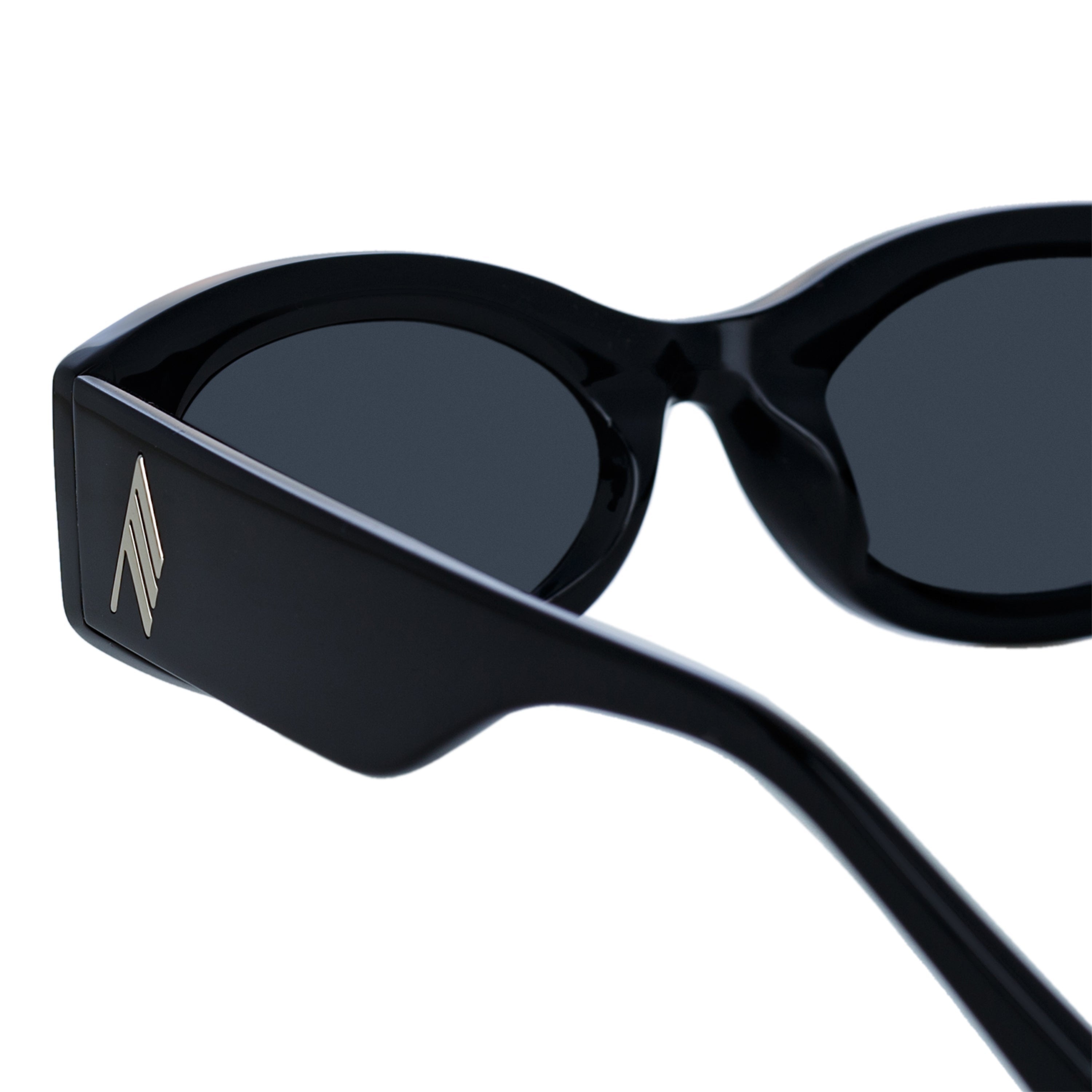 THE ATTICO BERTA OVAL SUNGLASSES IN BLACK - 4