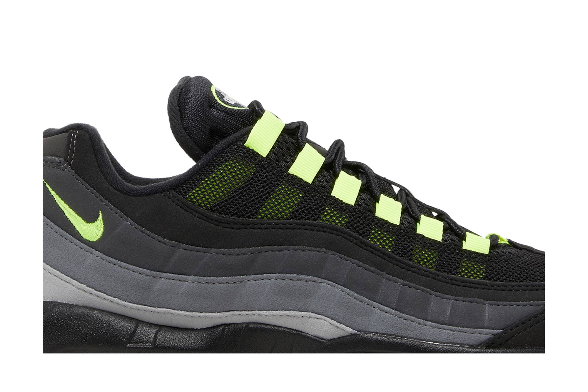 靴 nike air max 95 black neon Nike Air Max 95 “Black Neon” Officially Unveiled